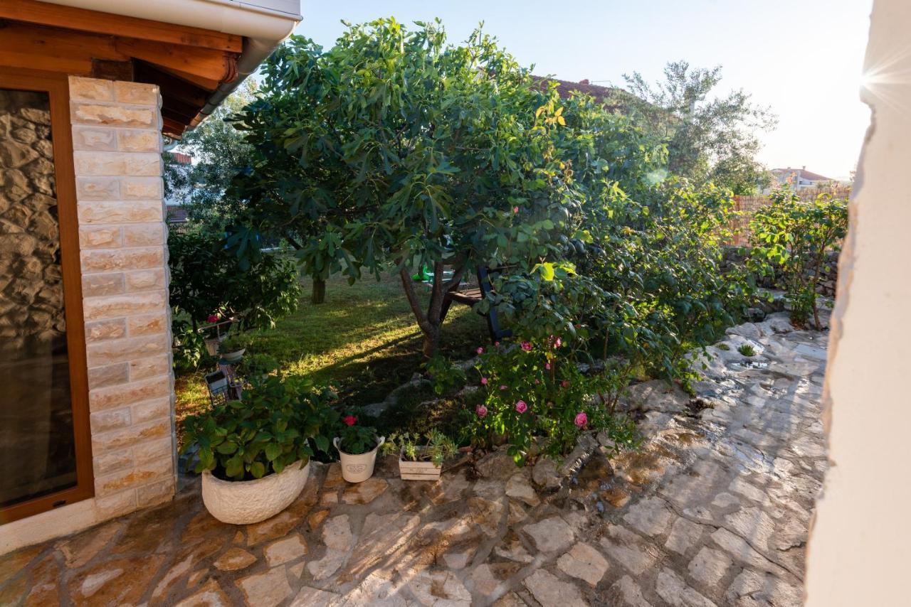 Sun Gardens Villa Šibenik Екстериор снимка